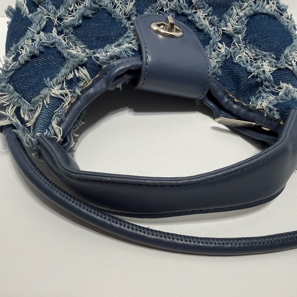 Chic Blue Denim Shoulder Bag, Boho, Cottagecore, 8 in x 5 in, Super Cute! - Picture 3 of 8